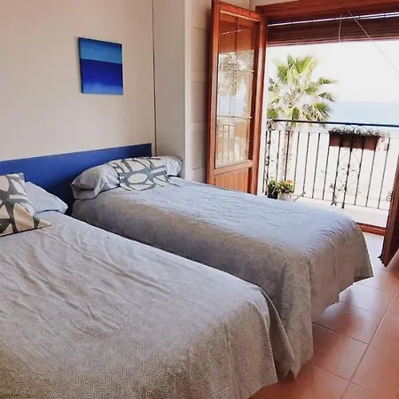 Ar2a, Primera Linea Arsenal 22 Apartment